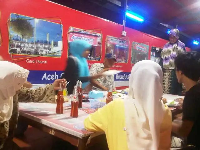 Gambar Makanan Ayam Lepaas 12