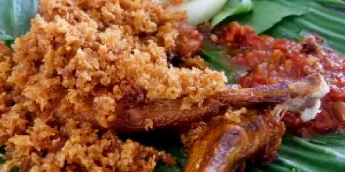 Ayam Gepuk Dan Kremes Kabita, Moch Nawawi