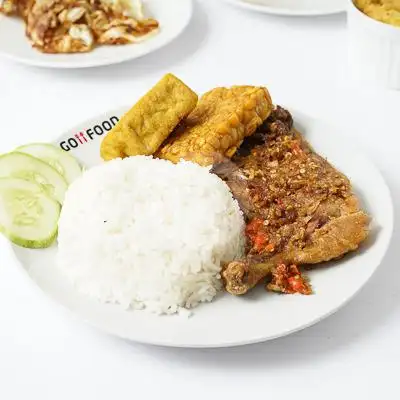 Gambar Makanan Ayam Gepuk Pak Gembus, Paal Dua 1