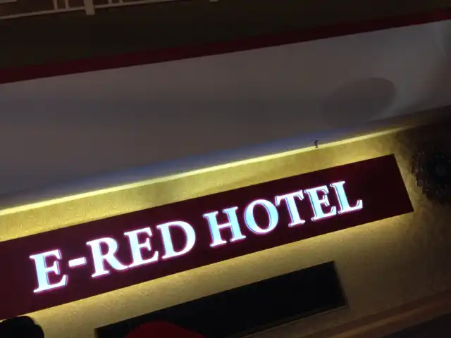 E-Red Hotel Food Photo 11