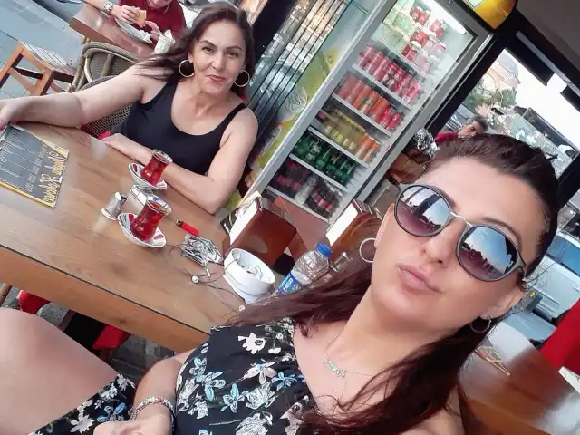 Üsküdar Kozde nefis kuzu kokorec ve sucuk'nin yemek ve ambiyans fotoğrafları 3