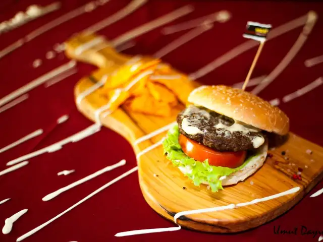 Meat Burger & Steakhouse'nin yemek ve ambiyans fotoğrafları 5