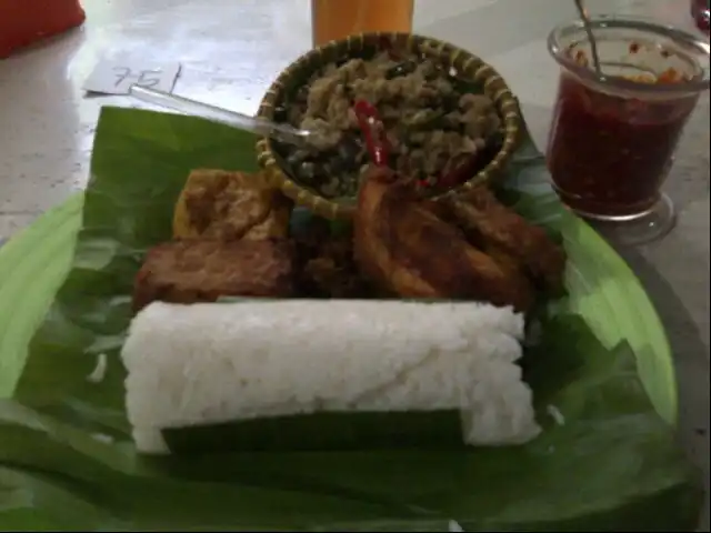 Gambar Makanan Nasi Timbel M11 12