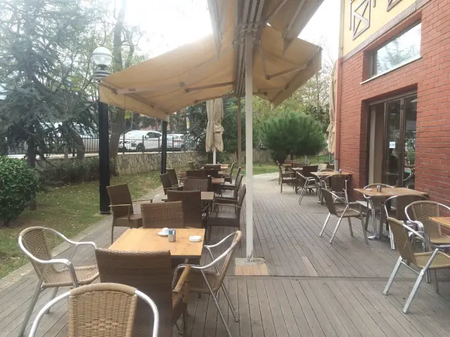 Khalkedon Park Cafe'nin yemek ve ambiyans fotoğrafları 2