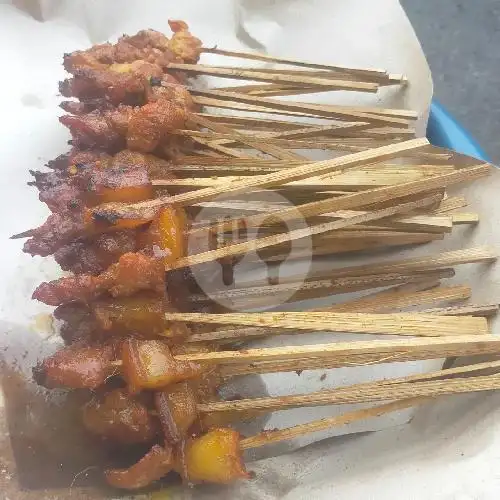 Gambar Makanan Sate Babi Depan Banjar Pelasa Kuta 4