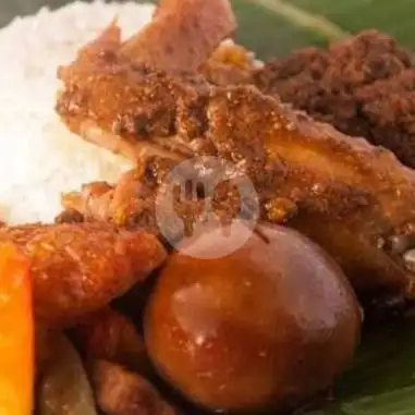 Gambar Makanan Gudeg Den Mas Bei Dan Ubi Cilembu,Stal Kuda 14