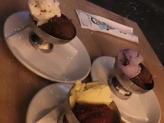 Dondurmacı Rafet İpek Usta Cafe Bistro