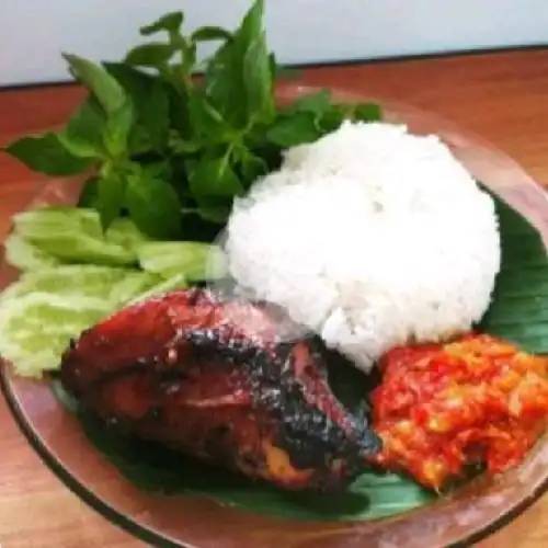 Gambar Makanan Pecel Ayam & Ayam Bakar Bunda Allysa, Setiabudi 8