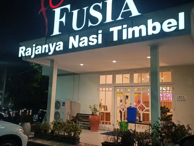 Gambar Makanan Fusia Rajanya Nasi Timbel 4