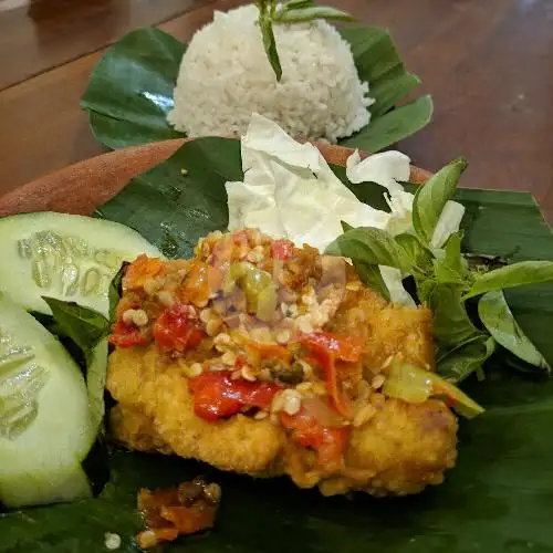 Gambar Makanan Ayam Geprek Maknyus, Seminyak 8