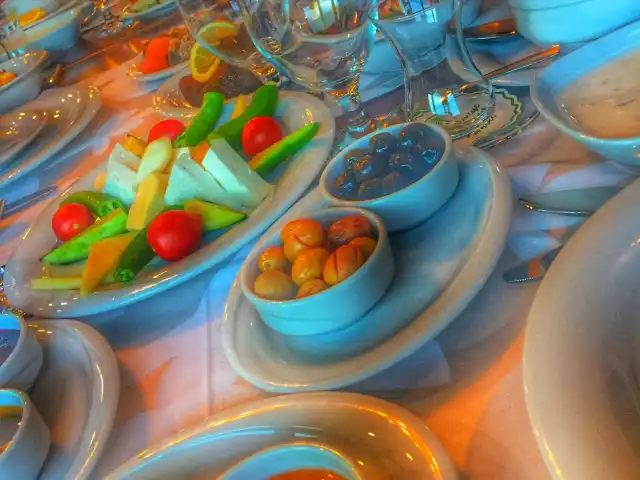 Gaziantep Palmiye Hotel Restaurant Salonu'nin yemek ve ambiyans fotoğrafları 3