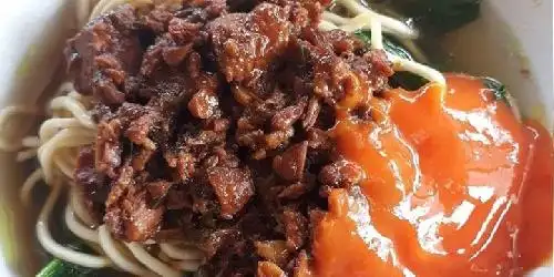 Mie Ayam Bakso Solo, Gunung Sanghyang