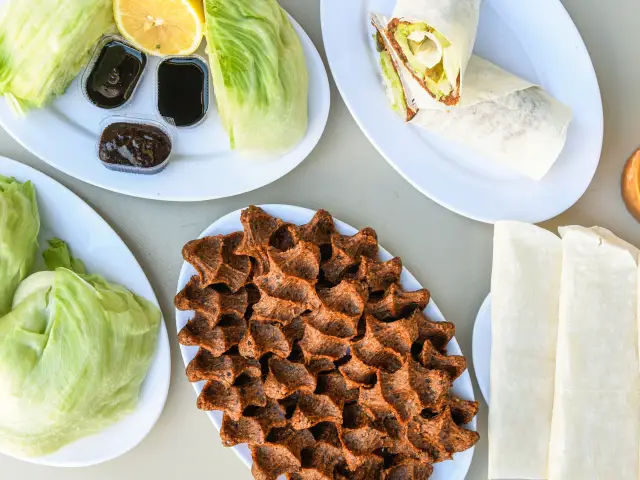 By Çiğ Köfteci Abuzer Usta'nin yemek ve ambiyans fotoğrafları 1