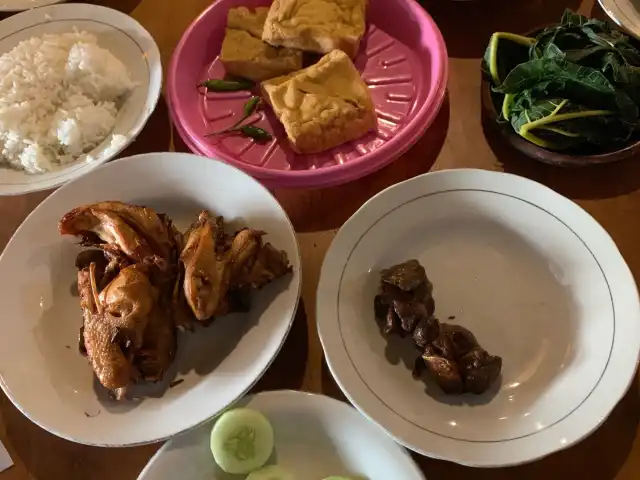 Gambar Makanan Ayam Goreng Mbak Mul Cabang Tawangsari 9