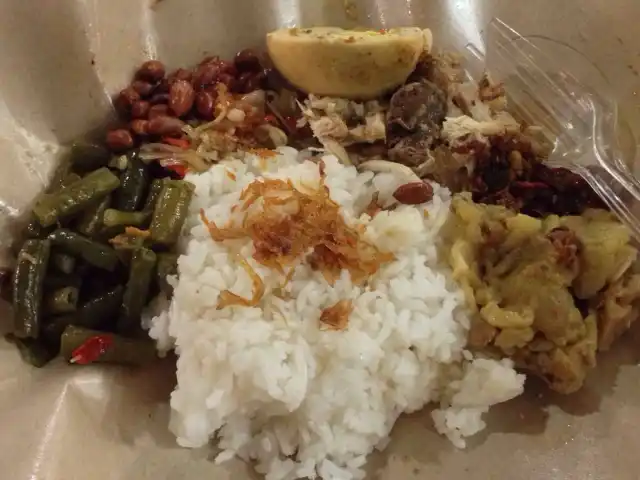 Gambar Makanan Nasi Bali Bu Made Swendri 6