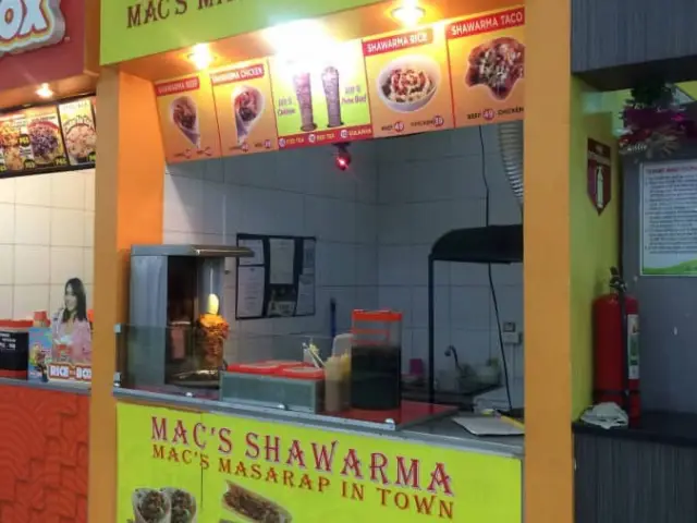 Mac's Shawarma