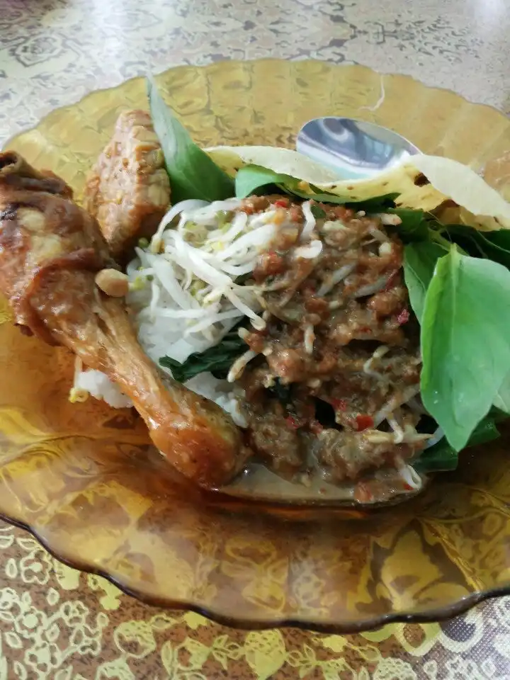 Warung Nganjuk (Special Nasi Pecel)