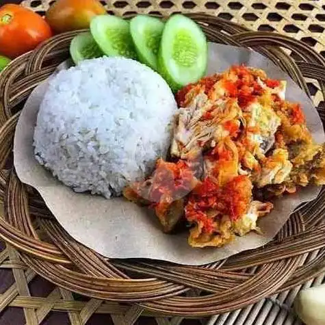 Gambar Makanan Soto Ayam Adi Sulung, Happy Food Court 10