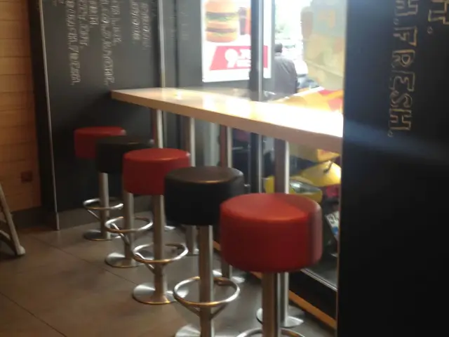 McDonald's'nin yemek ve ambiyans fotoğrafları 16