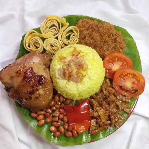 Gambar Makanan Nasi Kuning Uti, Jln Gejayan No 13 (Depan Pasar Demangan) Yogyakarta 4