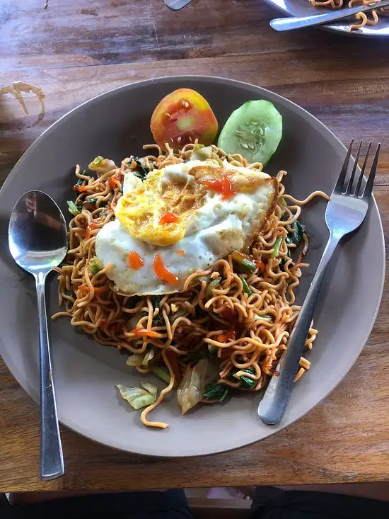 Gambar Makanan Warung Nelayan Canggu 8