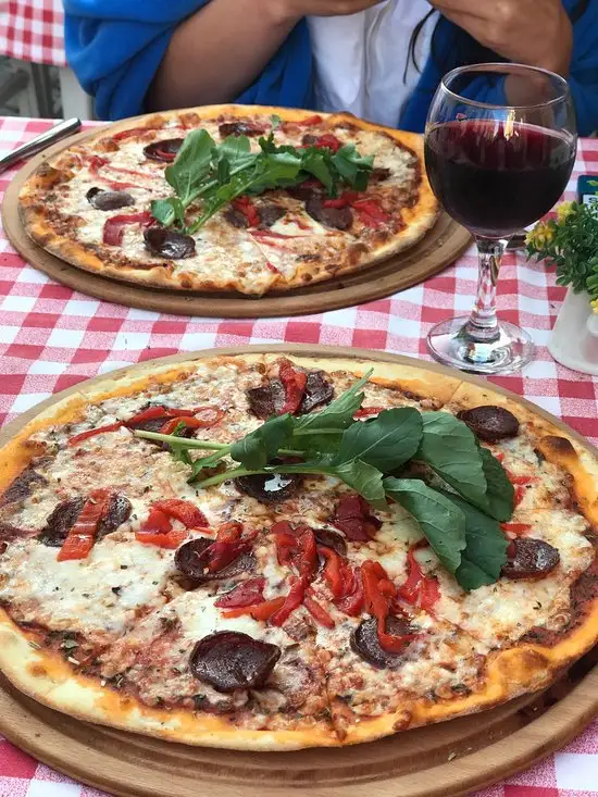 E la Pizza & Bistro'nin yemek ve ambiyans fotoğrafları 7