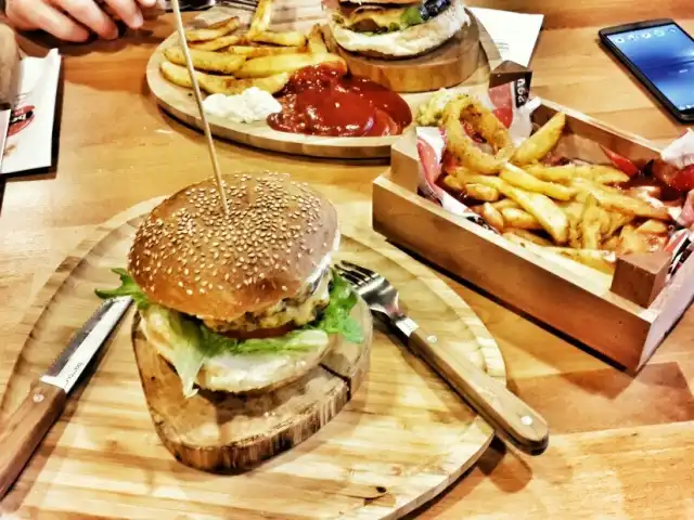 Beeves Burger&Steakhouse'nin yemek ve ambiyans fotoğrafları 17