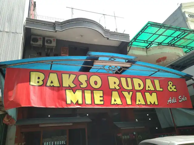 Gambar Makanan Bakso Rudal 9