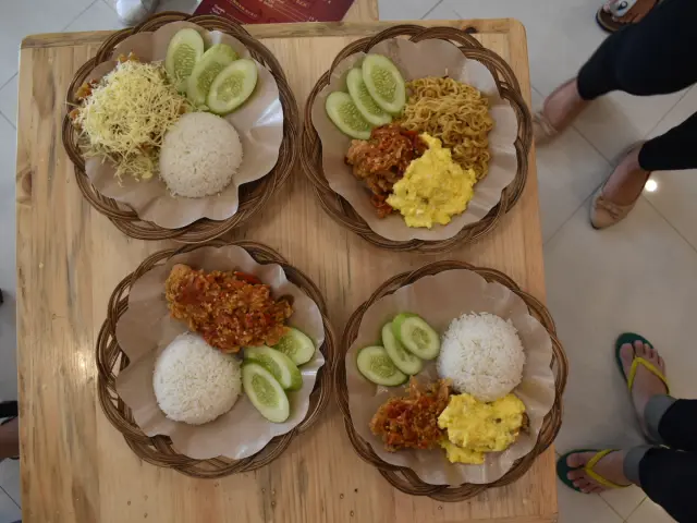 Gambar Makanan Ayam Geprek Ceger 6