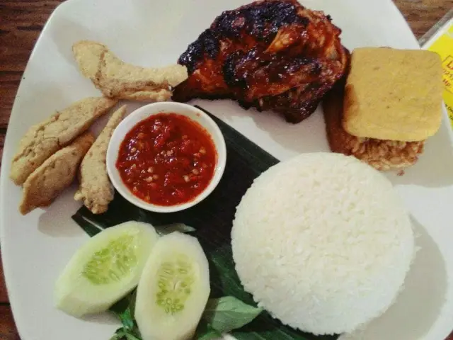 Gambar Makanan Ayam Bakar "Kambal" 13