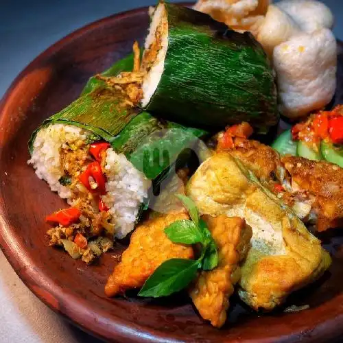 Gambar Makanan HalalFood Nasi Bakar & Lontong Sayur, Sanur 9