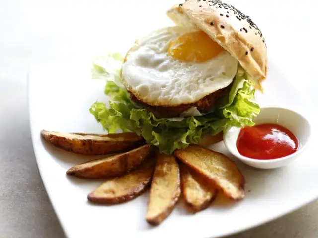 Gambar Makanan Sendok Warung Canggu 19