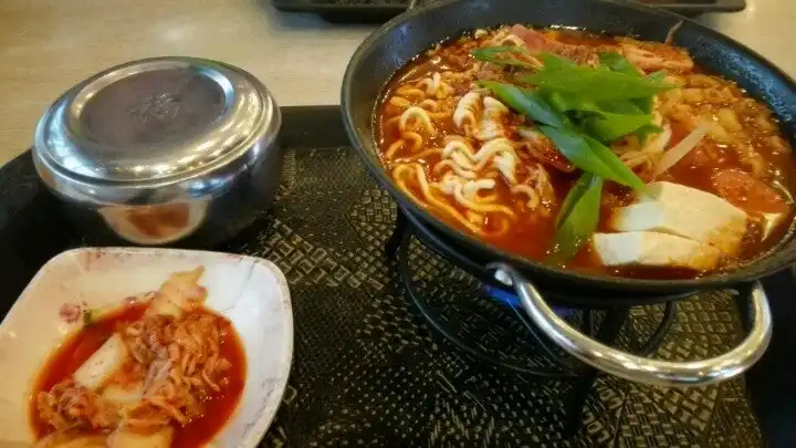 Gambar Makanan Mujigae Bibimbab & Casual Korean Food 13