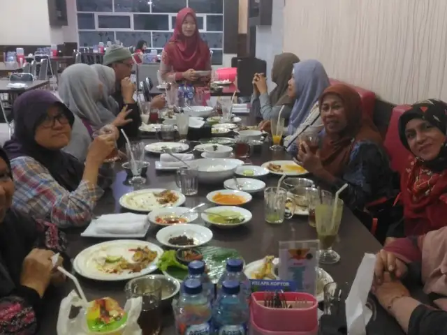 Warung Sop Khas Djakarta Bang Rio