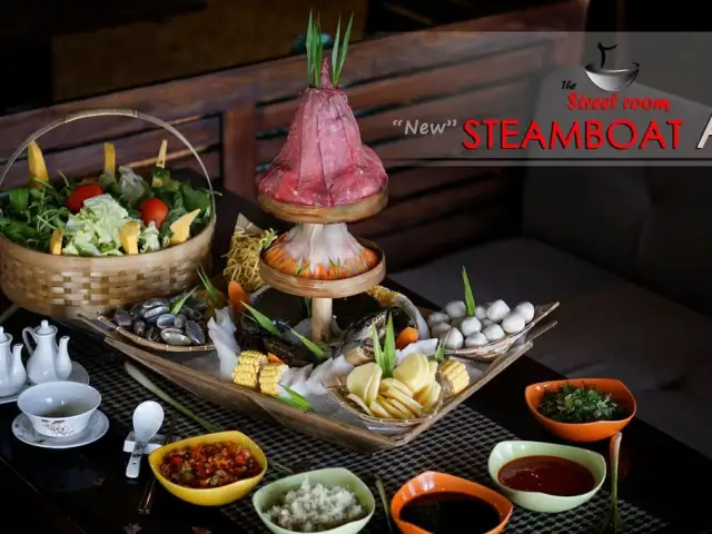 Gambar Makanan The Street Room Steamboat Restaurant 6