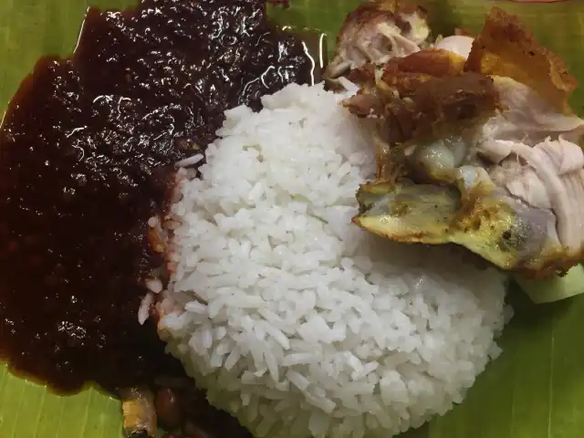 Kembara Corner Nasi Lemak Daun Pisang Food Photo 15