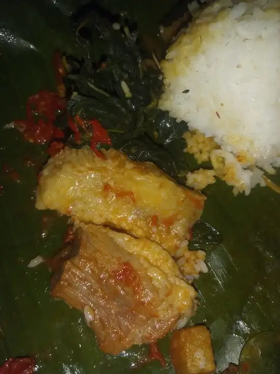 Gambar Makanan Nasi Kapau Hj Uni Emi 6