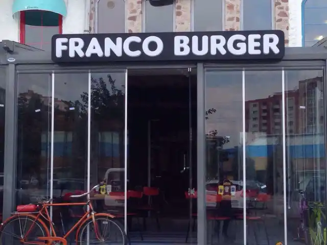 Franco Burger'nin yemek ve ambiyans fotoğrafları 2