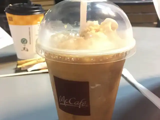 McDonald's Dessert Kiosk