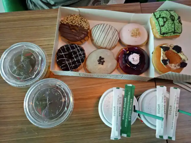 Gambar Makanan Krispy Kreme Café 9