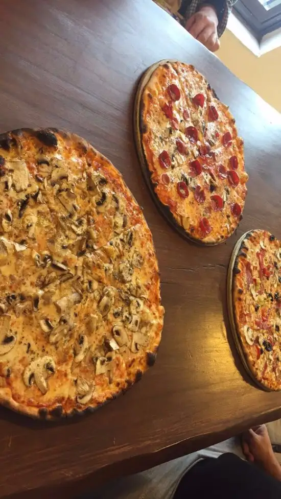 Fornello Pizzeria'nin yemek ve ambiyans fotoğrafları 15