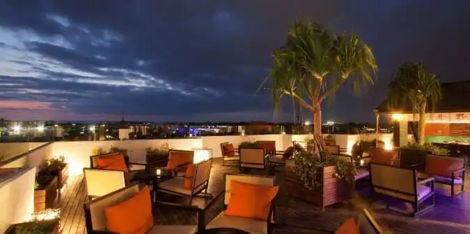 Luna Roof Bar - L Hotel Seminyak