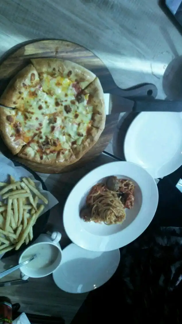 Pizza Hut Food Photo 9