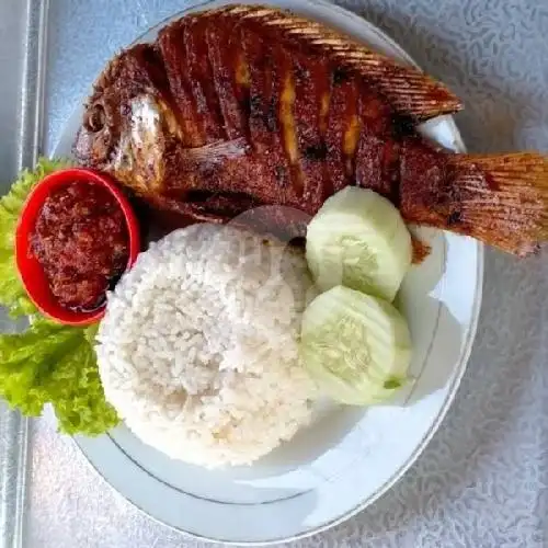 Gambar Makanan pecel Lele Adem Ayem, Jl.depsos Raya Conter Bangkit 14