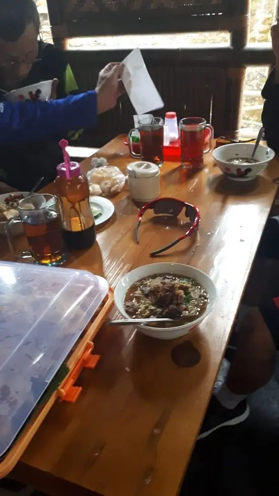 Gambar Makanan Soto Sapi Dan Penyetan Ngembik 10