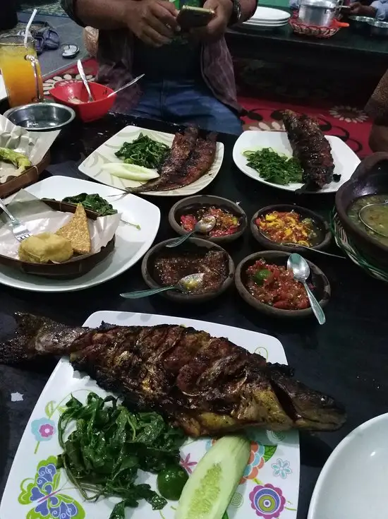 Gambar Makanan Rumah Bakar Semangat 47 12