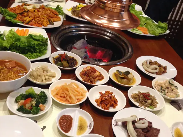 Gambar Makanan ILLUA Korean Restaurant 15