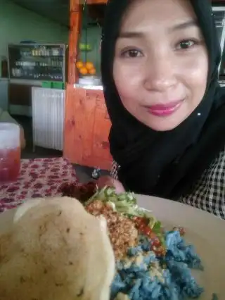 WARUNG SURINA