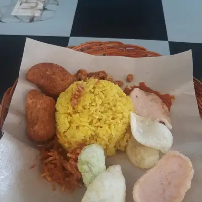 Nasi Kuning Pasundan