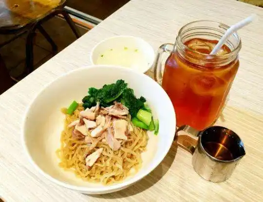 Gambar Makanan IWS Cafe & Noodle 18